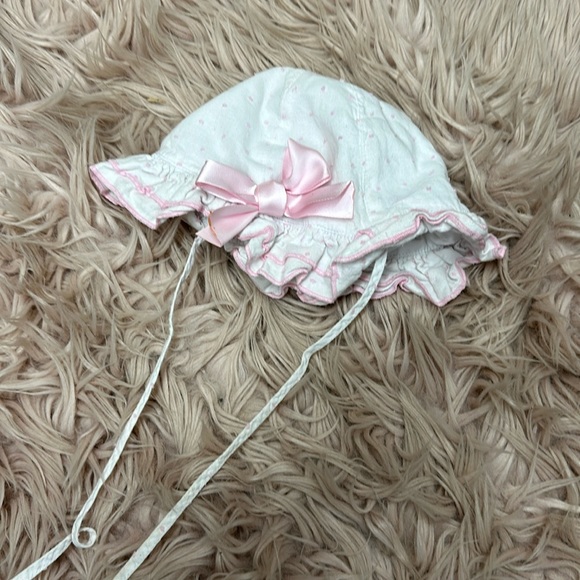 Baby Hat - Picture 1 of 3
